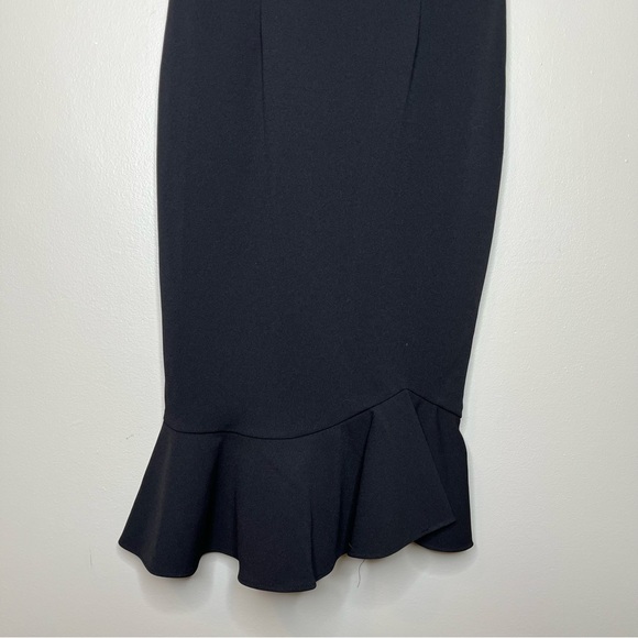 Sage Collective Crew Neck Short Sleeve Zipper Back Solid Ruffled Hem Crepe Dress - Picture 4 of 10